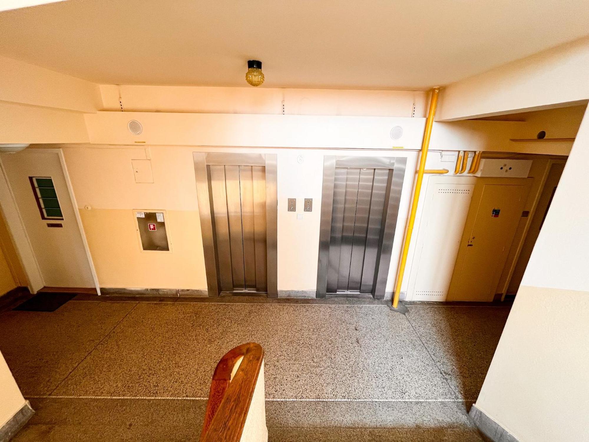 Flat With Nicest Wiew In Old Town - 3 Bedrooms, Ac براتسيلافا المظهر الخارجي الصورة